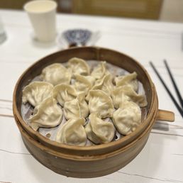 Picked cabbage and pork dumplings
