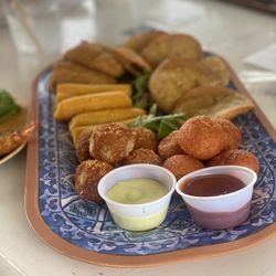 Hook’d - Sampler plate