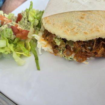 Cafetomas Kenner - Arepa con carne - Cafes Near Me - Kenner, Louisiana