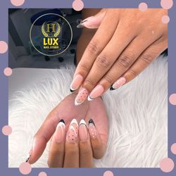 Lux Nail Studio
