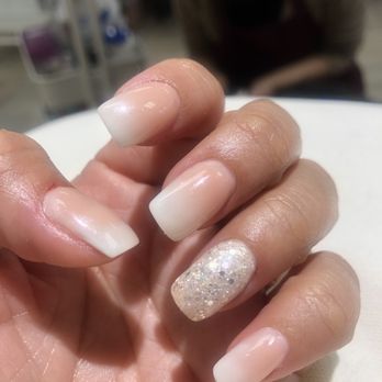 Edgy Nails & Spa - Ombré nails - Nail Salons Near Me - Riverside, California