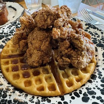 Tía - Chicken & Waffles - Breakfast & Brunch Near Me - Guaynabo, Puerto Rico Tía - Chicken & Waffles - Breakfast & Brunch Near Me - Guaynabo, Puerto Rico