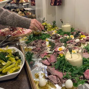 Hotel Kloster Nimbschen - Das Mittags- und Abendbuffet ist hervorragend - Hotels Near Me - Grimma, SN