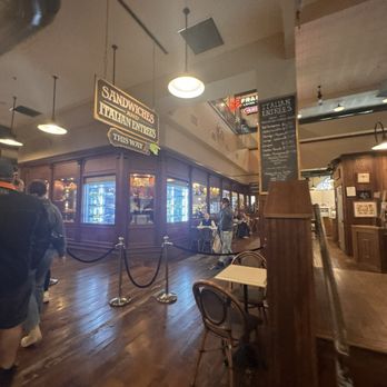 Cossetta Alimentari - Italian Near Me - Saint Paul, Minnesota