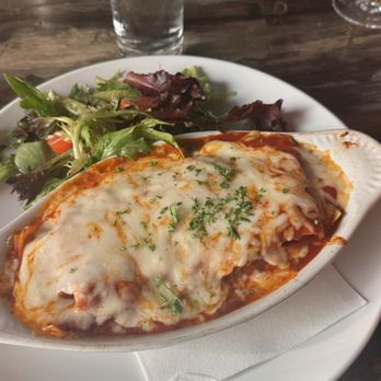 Tre Luna Bar and Kitchen - Lasagna Bolognese - Italian Near Me - Hoover, Alabama Tre Luna Bar and Kitchen - Lasagna Bolognese - Italian Near Me - Hoover, Alabama