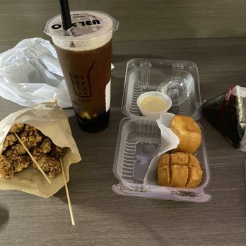One Tea House - Popcorn chicken, Fried Buns with Condensed Milk and Peach Tea Lemonade - Bubble Tea Near Me - Falls Church, Virginia