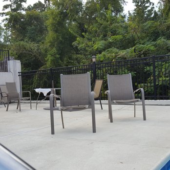 Comfort Inn & Suites Midway - Tallahassee West - Broken patio chairs, broken patio table, Lord knows what happened to the glass top or the umbrella pole. - Hotels Near Me - Midway, Florida Comfort Inn & Suites Midway - Tallahassee West - Broken patio chairs, broken patio table, Lord knows what happened to the glass top or the umbrella pole. - Hotels Near Me - Midway, Florida