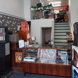 Kelloseppien Työhuone - Inside of the shop.