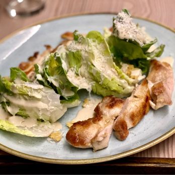 Dolly's - Gem Caesar with chicken - Cocktail Bars Near Me - New York, New York