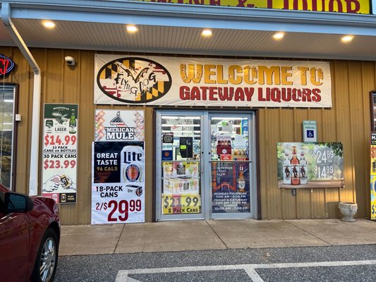 GATEWAY LIQUORS - Updated February 2026 - 13 Photos - 14802 N ...