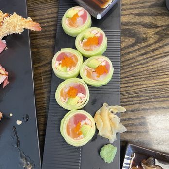 Ms Tea's Bento & Sushi - Sushi Bars Near Me - Union Park, Florida
