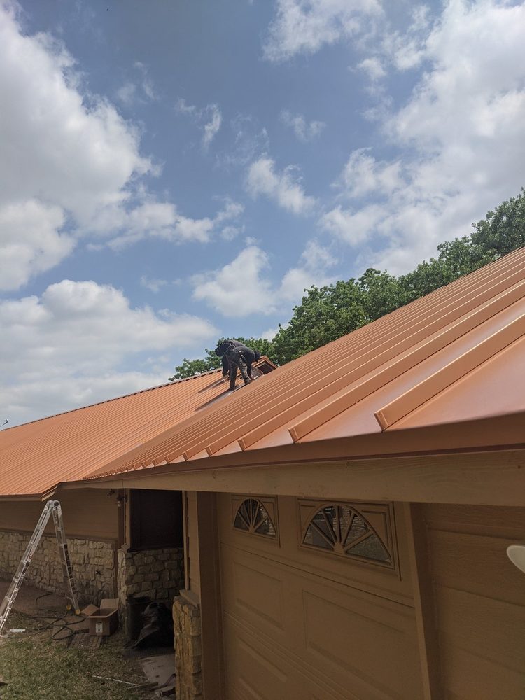 Slide of Maxim Construction Group