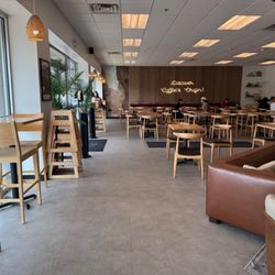 Qamaria Yemeni Coffee - Interior seating