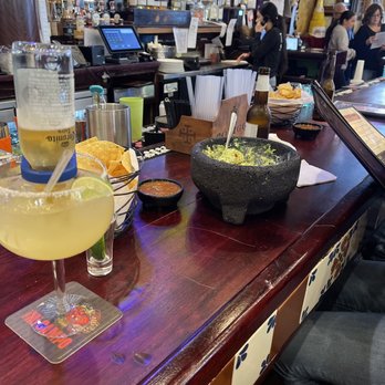 Salsa 17 - Bulldog margarita and table side guacamole - Mexican Near Me - Arlington Heights, Illinois Salsa 17 - Bulldog margarita and table side guacamole - Mexican Near Me - Arlington Heights, Illinois