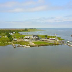 Deep Creek Boatyard