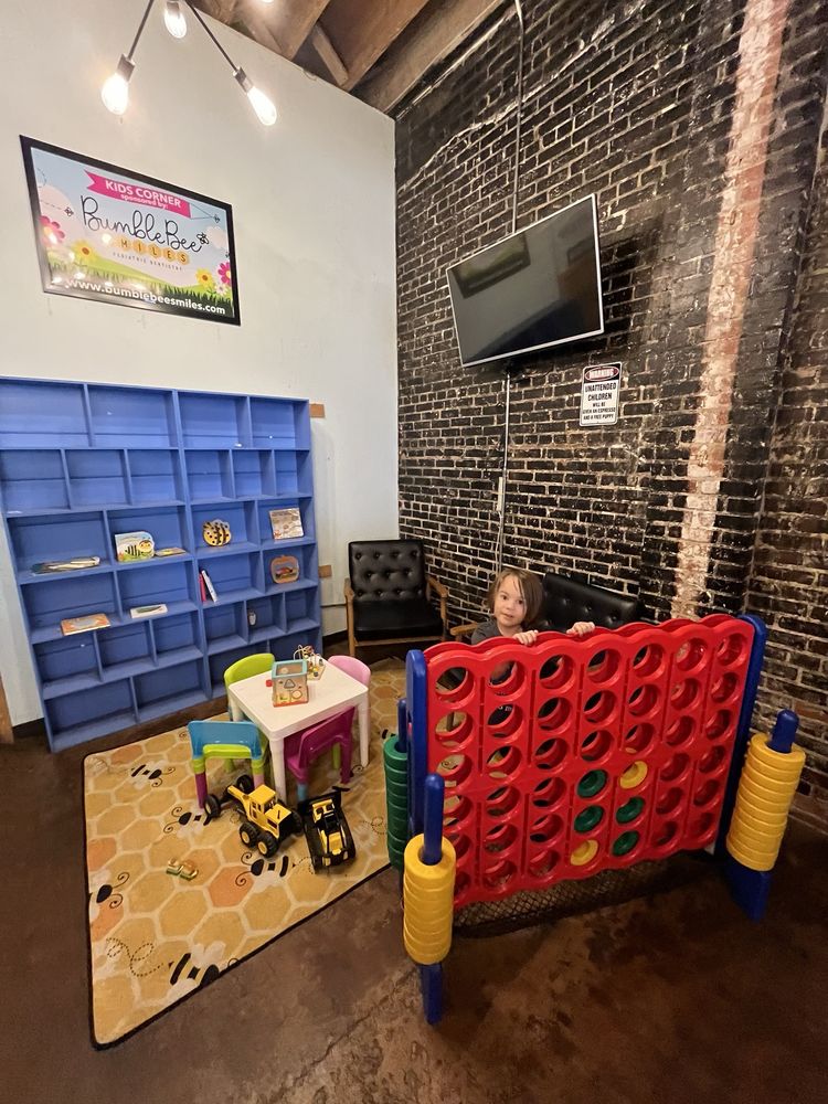 Social spots from Herencia Coffee