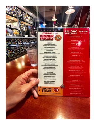 Hollywood Grill by null