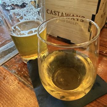 Castaway's Seafood Grille - Seafood Near Me - Long Beach, Washington