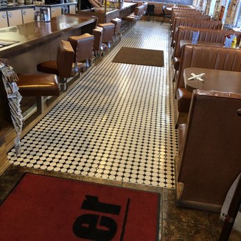 Cruiser's Cafe 66 - Food bar area - American Near Me - Williams, Arizona