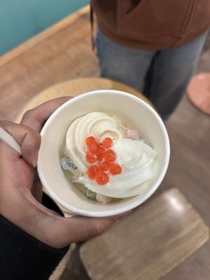 Easy Breezy Frozen Yogurt by null