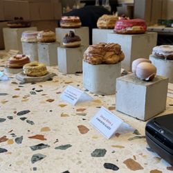 Donisima Donuts
