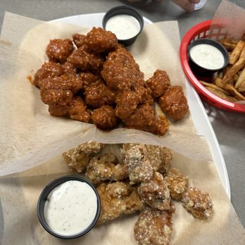 Wing It - Buffalo garlic wings on top, garlic Parmesan wings on bottom. - Sandwiches Near Me - Oakdale, California Wing It - Buffalo garlic wings on top, garlic Parmesan wings on bottom. - Sandwiches Near Me - Oakdale, California