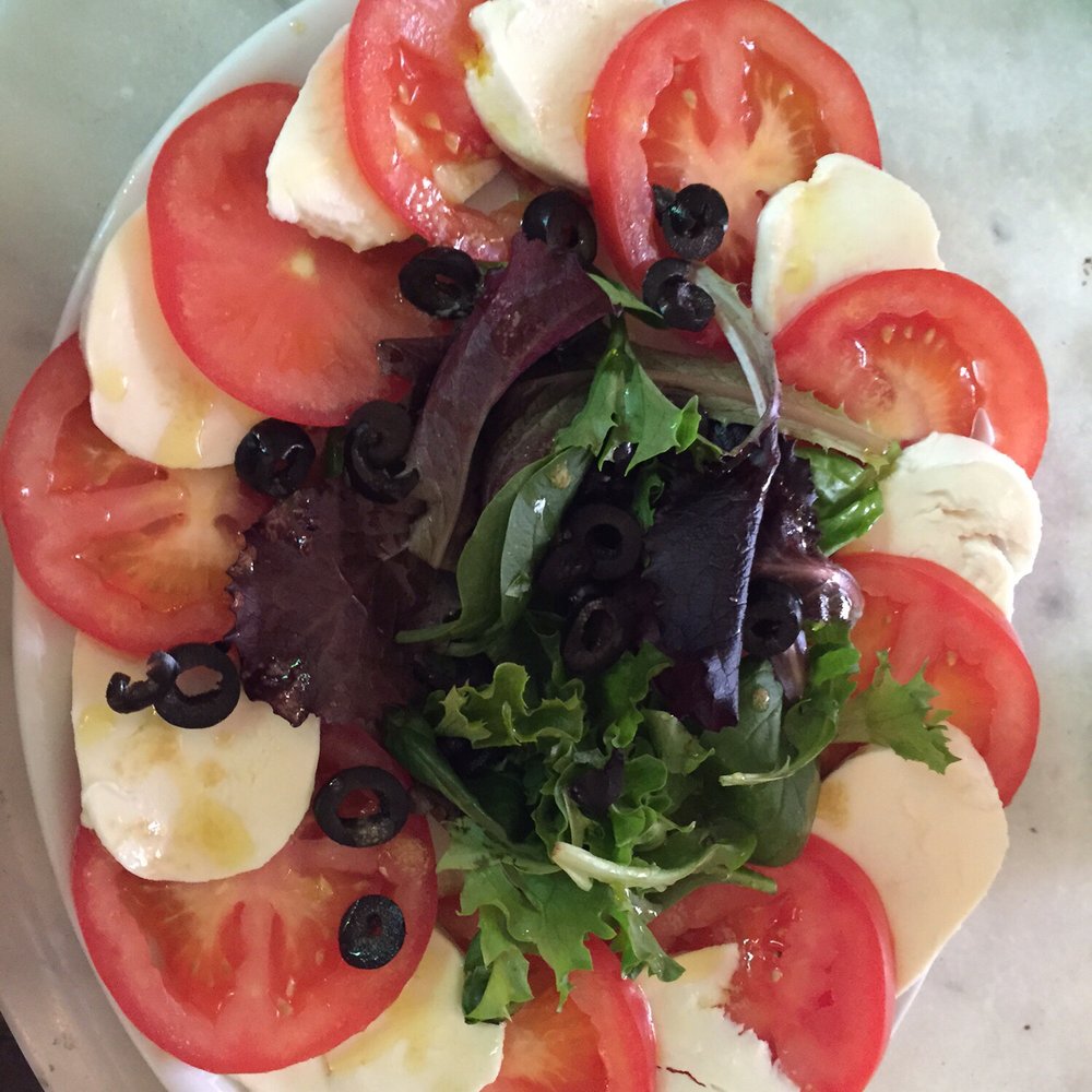 Montparnasse Cafe - Mozzarella salad - gorgeous! - Coffee & Tea Near Me - London, XGL Montparnasse Cafe - Mozzarella salad - gorgeous! - Coffee & Tea Near Me - London, XGL