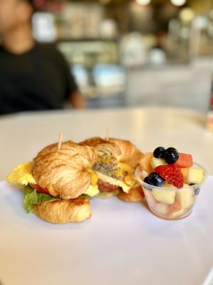 Reggie's Deli & Cafe by null