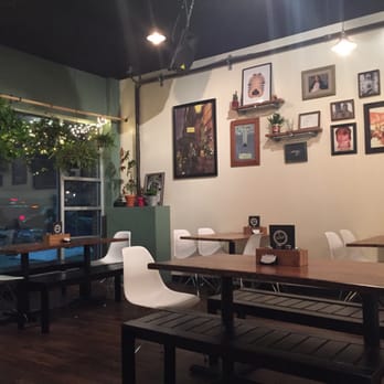 Major Tomato - Dining room....really cool vibe - Pizza Near Me - Allen Park, Michigan Major Tomato - Dining room....really cool vibe - Pizza Near Me - Allen Park, Michigan