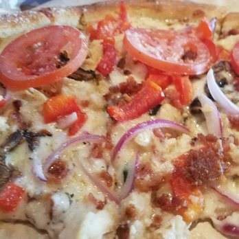 Rustic Fire - Roasted garlic chicken - Pizza Near Me - Paso Robles, California Rustic Fire - Roasted garlic chicken - Pizza Near Me - Paso Robles, California