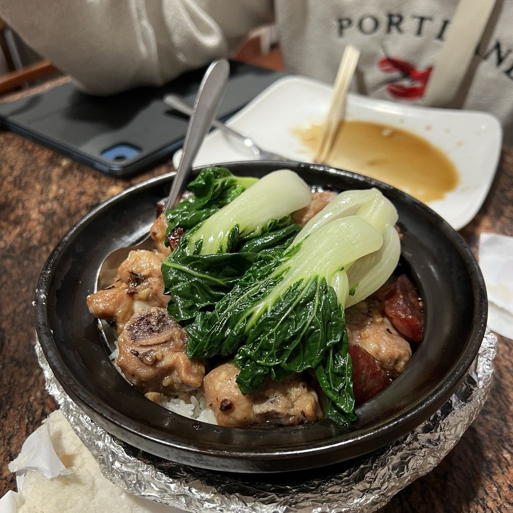 Sun Maxim's - Preserved Meat and Spare Rib Clay Pot - Bakeries Near Me - San Francisco, California Sun Maxim's - Preserved Meat and Spare Rib Clay Pot - Bakeries Near Me - San Francisco, California