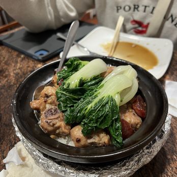 Sun Maxim's - Preserved Meat and Spare Rib Clay Pot - Bakeries Near Me - San Francisco, California Sun Maxim's - Preserved Meat and Spare Rib Clay Pot - Bakeries Near Me - San Francisco, California