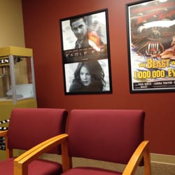 Saratoga Eye Institute - Waiting area seats.