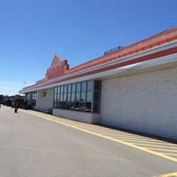 Home Depot - Big store exterior April 2015
