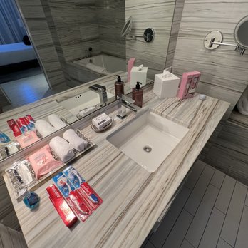 AK Cleaning & Maintenance - Organized - Home Cleaning Near Me
