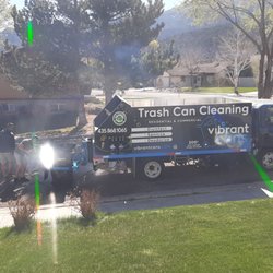 Vibrant Cans - Truck and crew