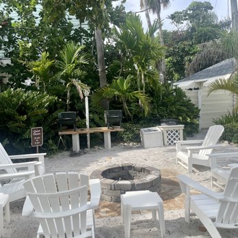 Bungalow Beach Resort - fireplace and grill area - Bed & Breakfast Near Me - Bradenton Beach, Florida Bungalow Beach Resort - fireplace and grill area - Bed & Breakfast Near Me - Bradenton Beach, Florida