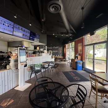 TokyRoll Sushi & Poké - Interior - Poke Near Me - Portland, Oregon TokyRoll Sushi & Poké - Interior - Poke Near Me - Portland, Oregon