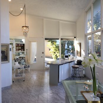 Bradley Beauty - BradleyBeauty common area - Skin Care Near Me - Los Angeles, California