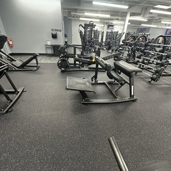 Anytime Fitness - Machine hip thrust - Gyms Near Me - Benicia, California Anytime Fitness - Machine hip thrust - Gyms Near Me - Benicia, California