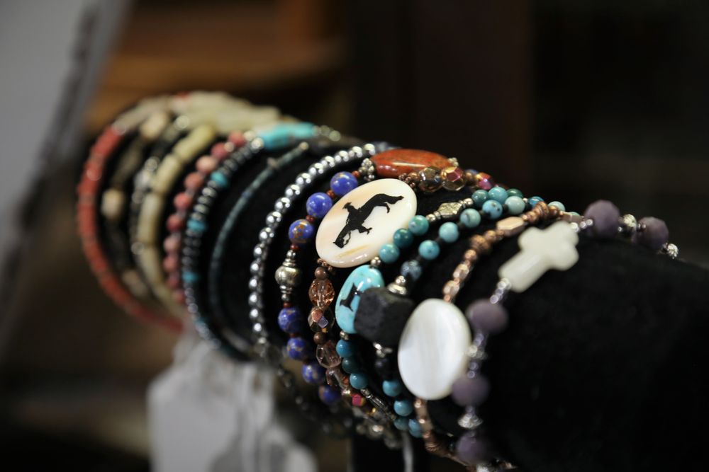 Milan Center Feed & Grain - beekeeping in New Haven, IN