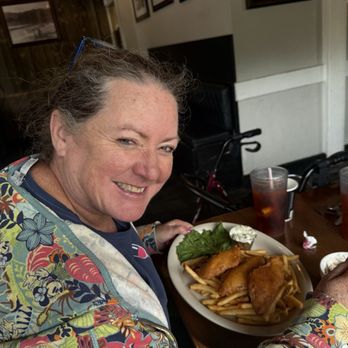 Del Rey Cafe & The Loft - American Near Me - Winchester, Oregon