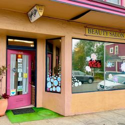 Ric's Haircolor Salon