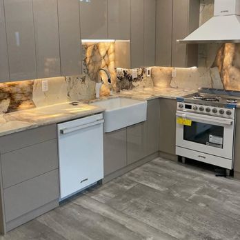 LightningX Electrical - Custom LED under-cabinet lighting and GFCI outlets for luxury kitchen remodel. - Electricians Near Me - Bellevue, Washington LightningX Electrical - Custom LED under-cabinet lighting and GFCI outlets for luxury kitchen remodel. - Electricians Near Me - Bellevue, Washington