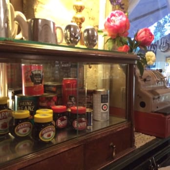 Luftbrücke Cafe - Nice interieur - Cafes Near Me - Berlin, BE