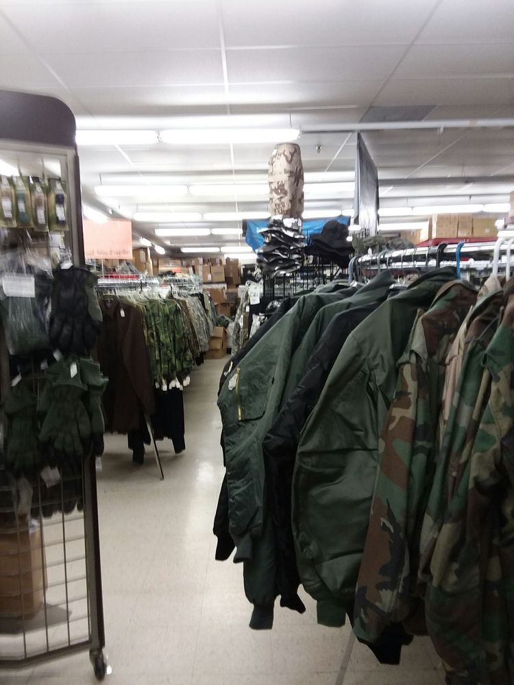 FORT BARNES MILITARY SURPLUS Updated October 2024 100 E South St