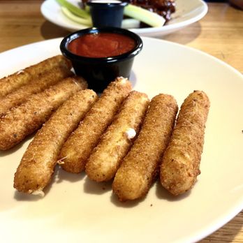 Applebee's Grill + Bar - 50¢ Ea Mozzarella Stcks. Best To Eat While They're Still Hot. - American Near Me - Hawthorne, New York