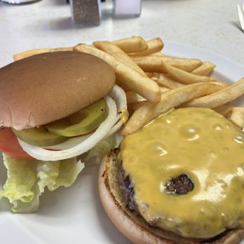 Butcher Block Cafe - Cheeseburger for reasonable price - Breakfast & Brunch Near Me - Denver, Colorado