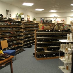 Schuhhaus Frömer - .. ein Tel Damen- und Herrenschuhe