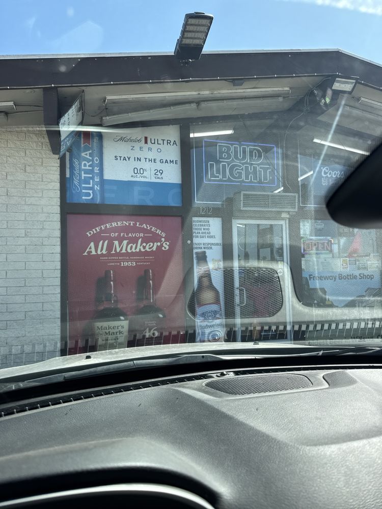 Willows Food & Liquor Logo